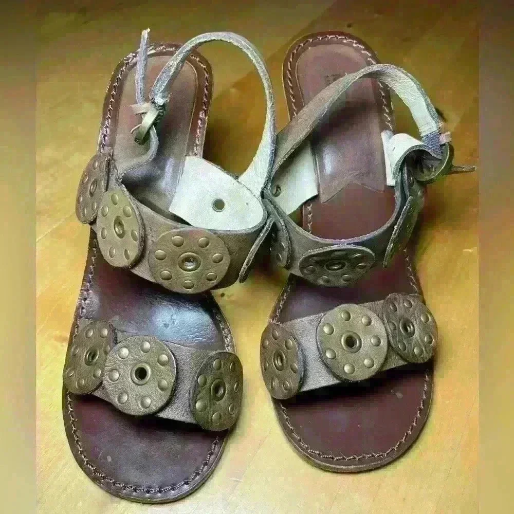 Michael Kors Studded Leather Sandals Heel Buckle Straps Chunky 90s Y2K Women’s 7 - Picture 4 of 9